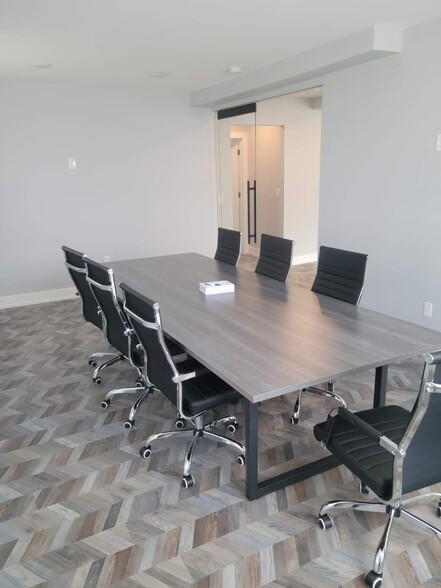 15 Sudbrook Ln, Pikesville, MD à louer - Photo de l’immeuble – Image 2 sur 11