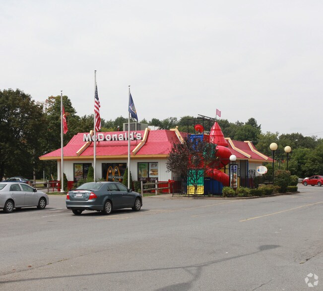 1251 State Route 29, Greenwich, NY à louer - Photo principale – Image 1 sur 5