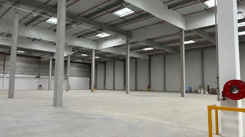 Industriel/Logistique dans Bain-de-Bretagne à louer - Photo de l’immeuble – Image 3 sur 7