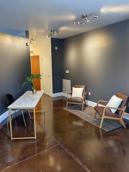 727 W Hargett St, Raleigh, NC à louer - Photo de l’immeuble – Image 3 sur 24