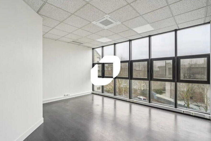 Bureau dans Nogent-sur-Marne à louer - Photo de l’immeuble – Image 2 sur 14