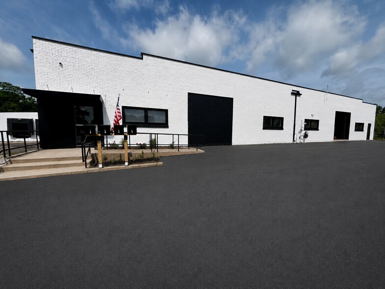 315 N 9th St, St Charles, IL à louer - Photo de l’immeuble – Image 1 sur 14