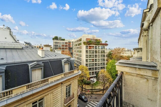 Plus de détails pour 46 Rue Paul Valéry, Paris - Bureau à louer