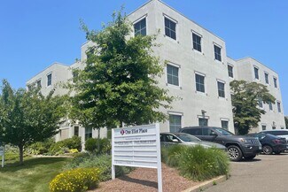 Plus de détails pour 1 Eliot Pl, Fairfield, CT - Bureau à louer