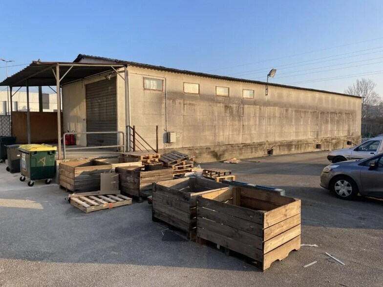 Industriel/Logistique dans Salaise-sur-Sanne à louer - Photo de l’immeuble – Image 2 sur 7