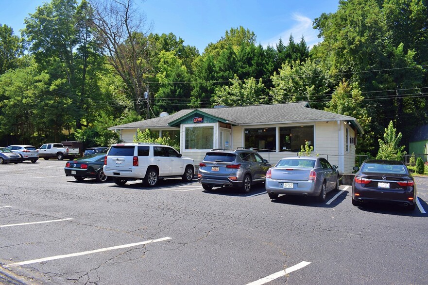 22345 Asheville Hwy, Landrum, SC à vendre - Photo de l’immeuble – Image 2 sur 67