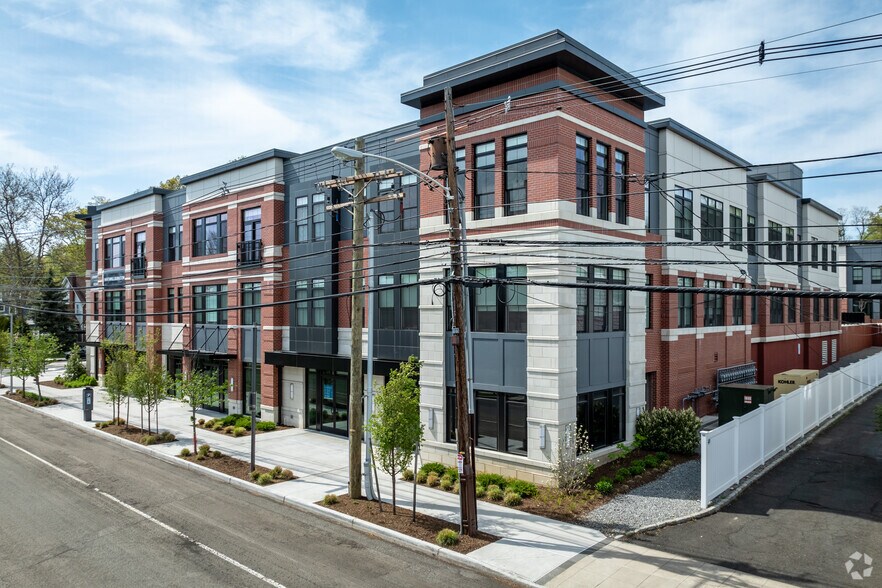 397 Millburn Ave, Millburn, NJ à louer - Photo de l’immeuble – Image 2 sur 31