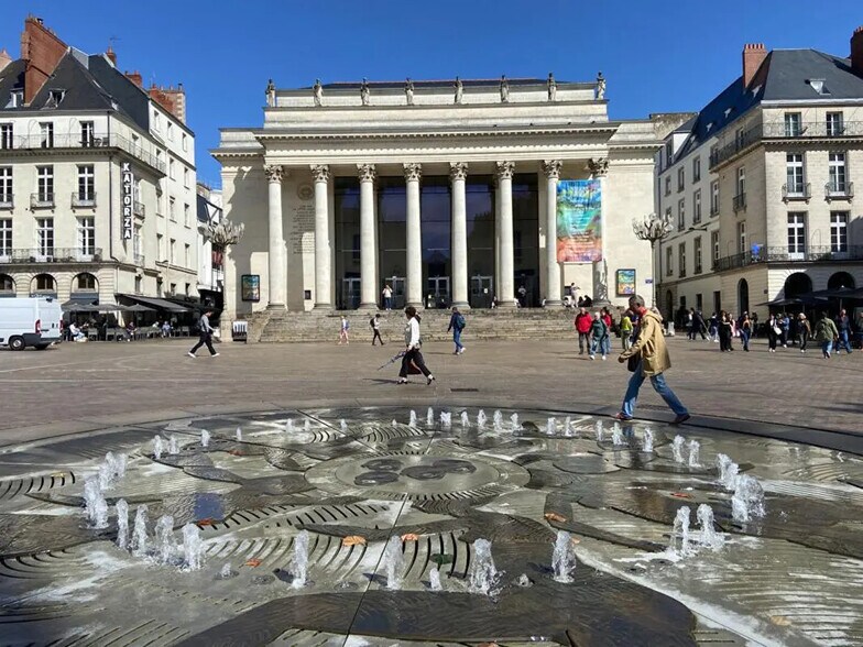 Bureau dans Nantes à vendre - Photo de l’immeuble – Image 2 sur 6