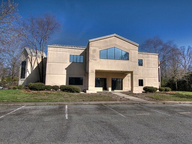 1127 Curtis St, Monroe, NC à louer - Photo de l’immeuble – Image 1 sur 12