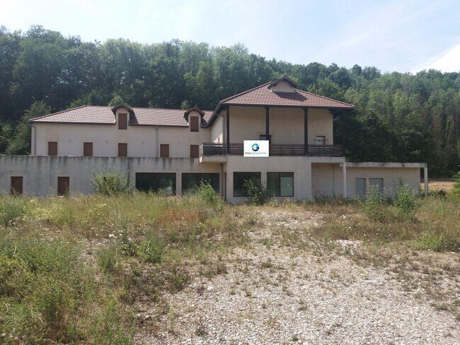 Plus de détails pour Local commercial à vendre