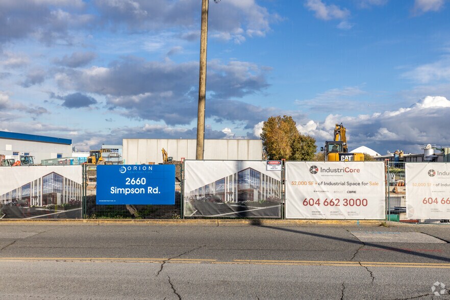 2668 Simpson Rd, Richmond, BC à vendre - Photo de l’immeuble – Image 2 sur 3