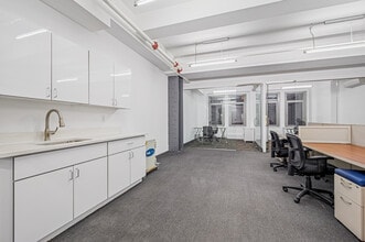 295 Madison Ave, New York, NY à louer Photo intérieure– Image 2 sur 5