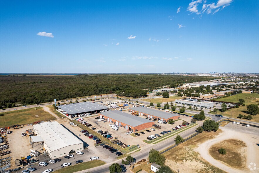 1671 Riverview Dr, Lewisville, TX à louer - Aérien – Image 3 sur 6