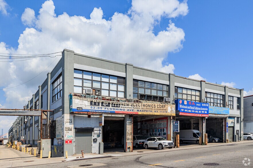 52-07 Flushing Ave, Maspeth, NY à louer - Photo principale – Image 1 sur 4