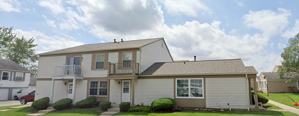 7-Unit Condo Rental Glendale Heights IL portefeuille de 7 biens à vendre sur LoopNet.fr - Photo de l’immeuble – Image 1 sur 69