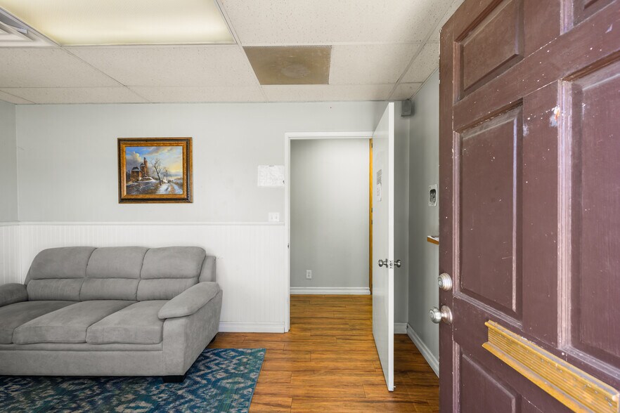 9349 Oak St, Bellflower, CA à vendre - Photo de l’immeuble – Image 3 sur 26