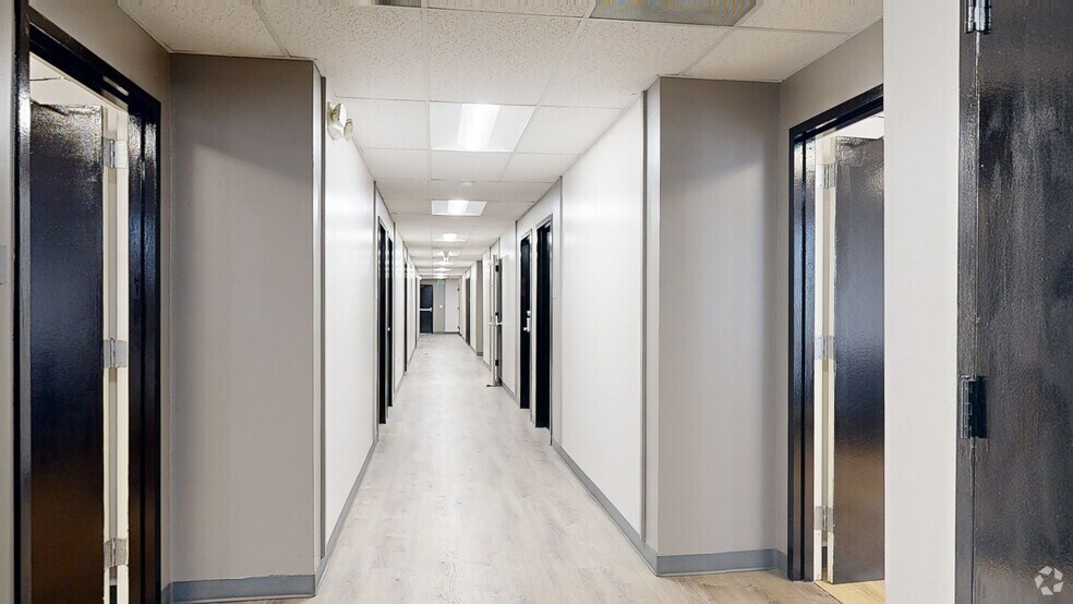 5925 E Dr Martin Luther King Jr Blvd, Tampa, FL à louer - Numérisation 3D Matterport – Image 2 sur 12