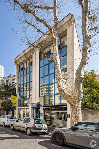 41 Boulevard Edouard Herriot, Marseille à louer - Photo de l’immeuble – Image 2 sur 5