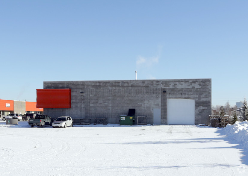 1600 Industrial Rd, Cambridge, ON à louer - Photo de l’immeuble – Image 2 sur 6
