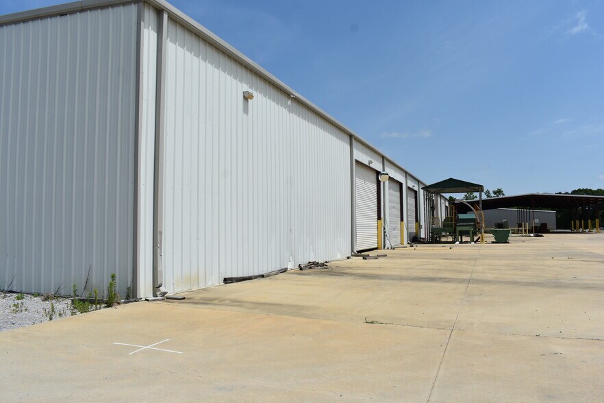 79 Pioneer Ln, Selma, AL à vendre - Photo de l’immeuble – Image 3 sur 29