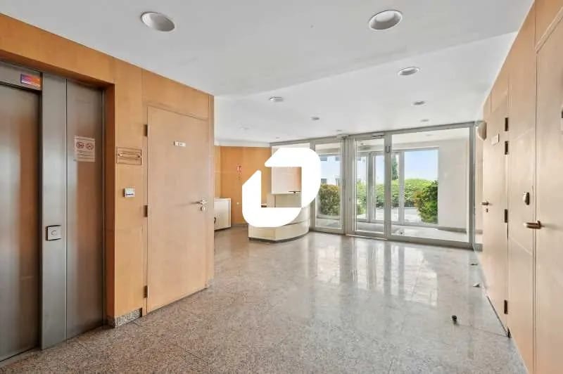 21 Rue Des Bretons, Saint-Denis à louer - Hall d’entrée – Image 2 sur 22