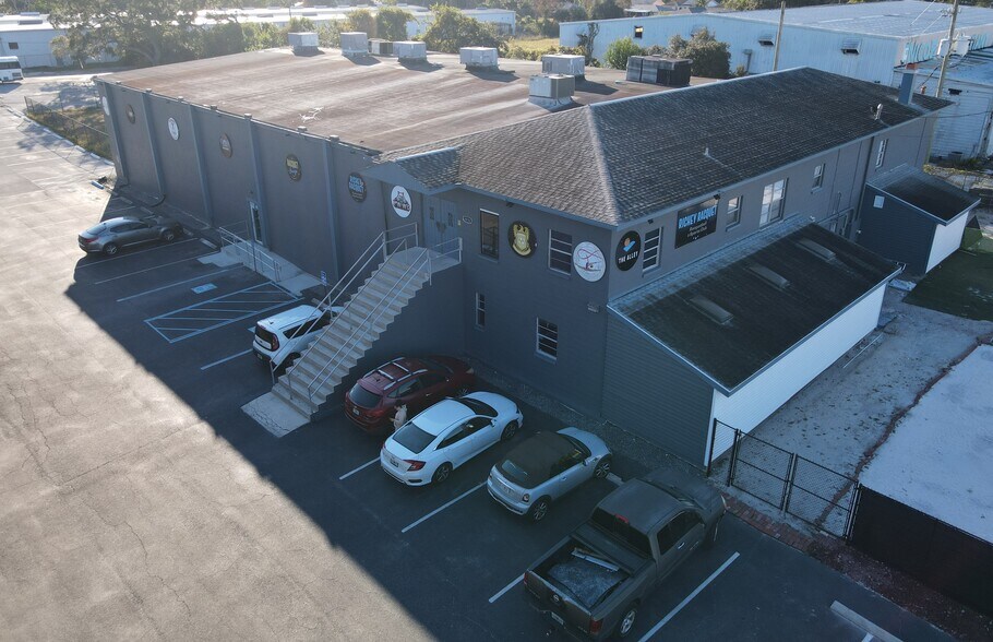 8836 US Highway 19, Port Richey, FL à louer - Photo de l’immeuble – Image 1 sur 6