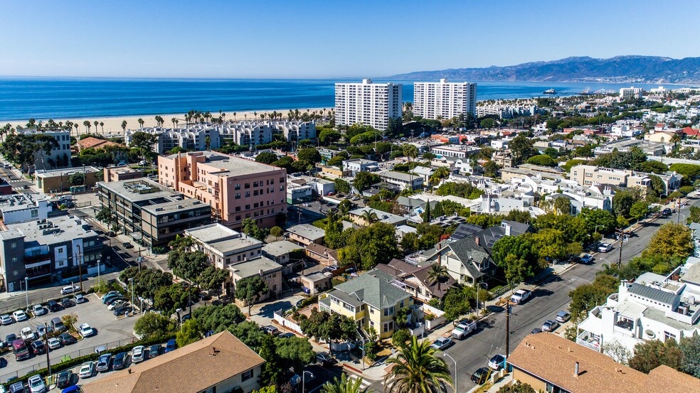 241 Marine St, Santa Monica, CA à vendre - Aérien – Image 2 sur 28