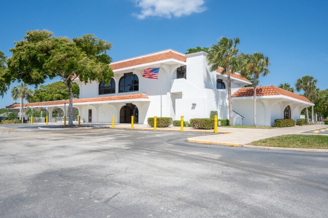Plus de détails pour 1000 N Federal Hwy, Boca Raton, FL - Bureau à louer