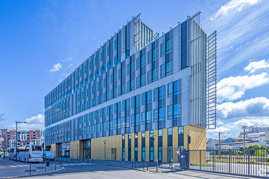 20 Rue Raoul Nordling, Bois-Colombes à louer - Photo de l’immeuble – Image 2 sur 2