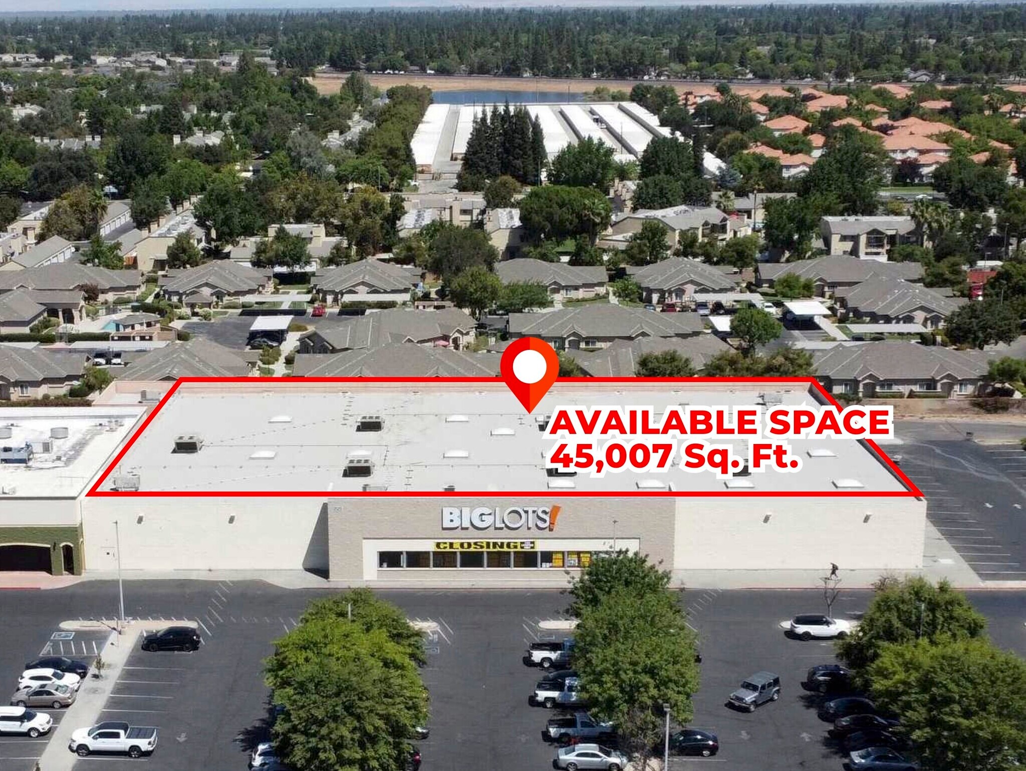 3520 W Shaw Ave, Fresno, CA à louer Photo de l’immeuble– Image 1 sur 7