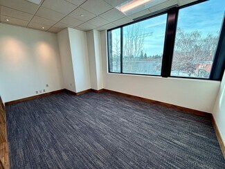 Plus de détails pour 550 NW Franklin Ave, Bend, OR - Bureau/Local commercial à louer