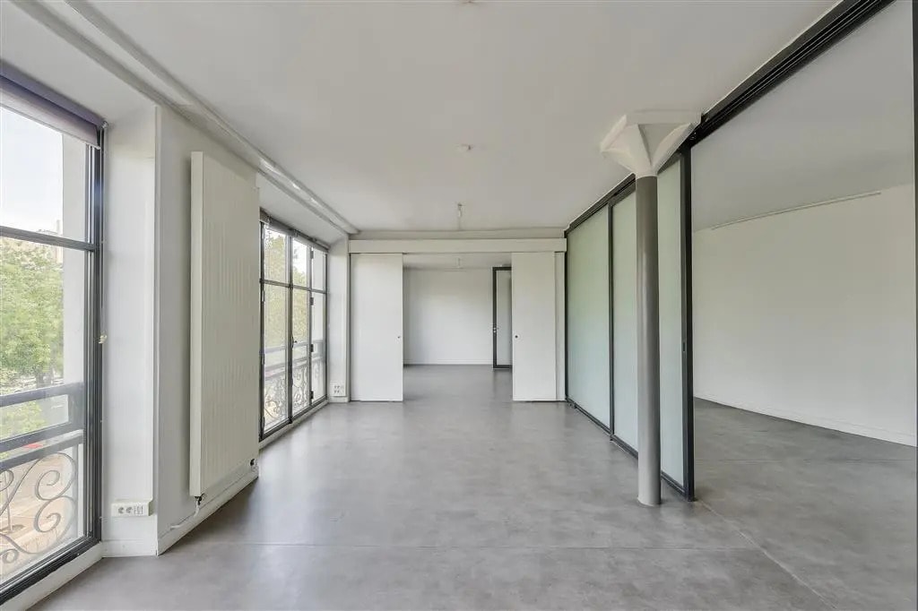 Bureau dans Paris à louer Photo de l’immeuble– Image 1 sur 10