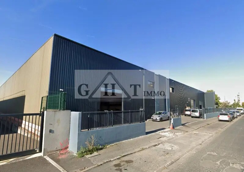 Industriel/Logistique dans Montreuil à louer - Photo de l’immeuble – Image 3 sur 3