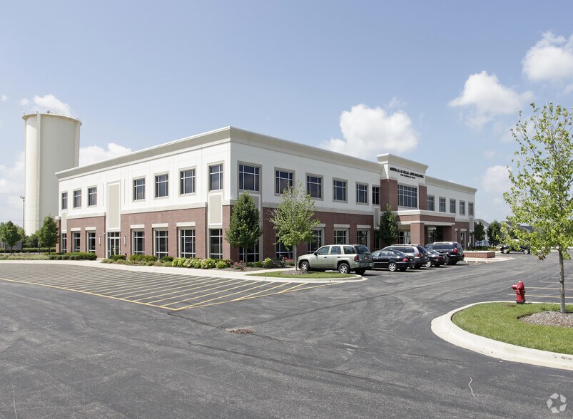 2000 McDonald Rd, South Elgin, IL à vendre - Photo de l’immeuble – Image 2 sur 2
