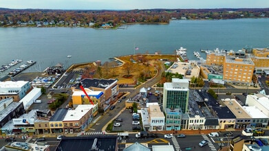 5 Wharf Ave, Red Bank, NJ à louer Photo de l’immeuble– Image 2 sur 11