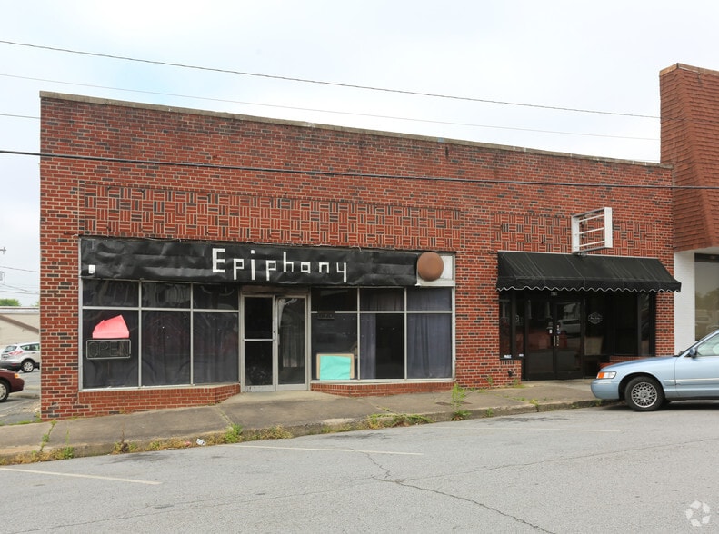 633 Monroe St, Eden, NC à vendre - Photo principale – Image 1 sur 3