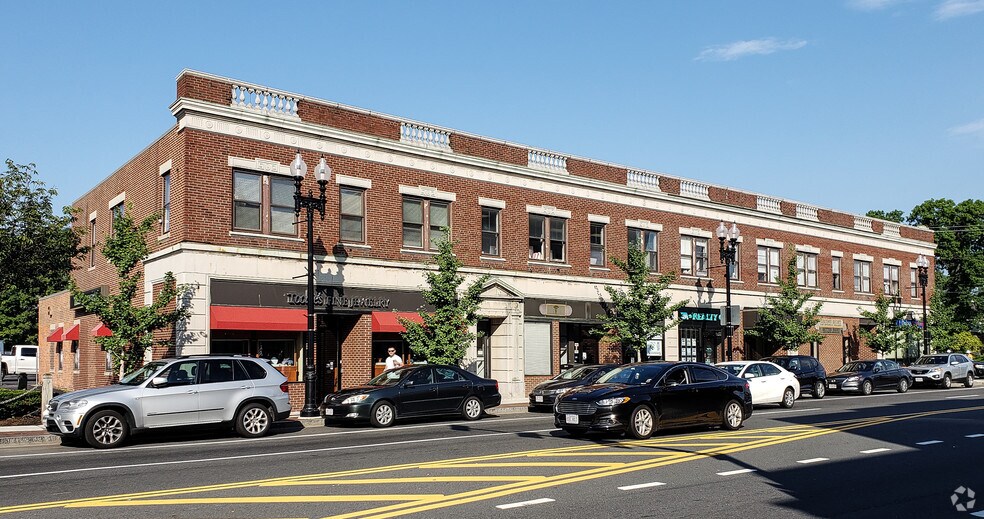 1147 Hancock St, Quincy, MA à louer - Photo de l’immeuble – Image 1 sur 11
