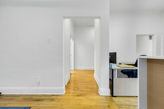 822-824 Av Montréal, Montréal, QC à louer Photo intérieure– Image 2 sur 16