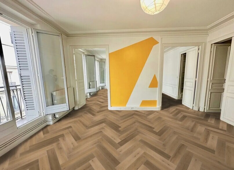 29 Rue Drouot, Paris à louer - Photo de l’immeuble – Image 3 sur 7