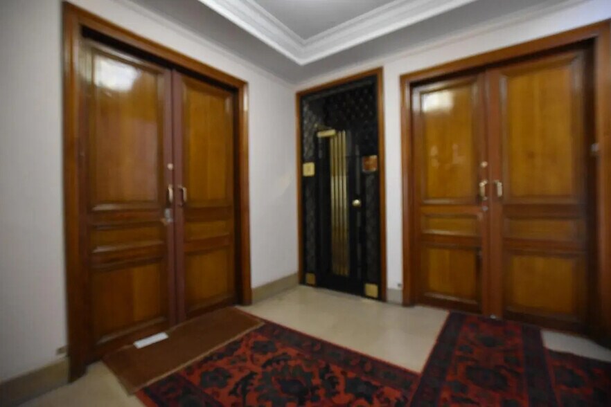 Bureau dans Paris à louer - Photo de l’immeuble – Image 3 sur 4