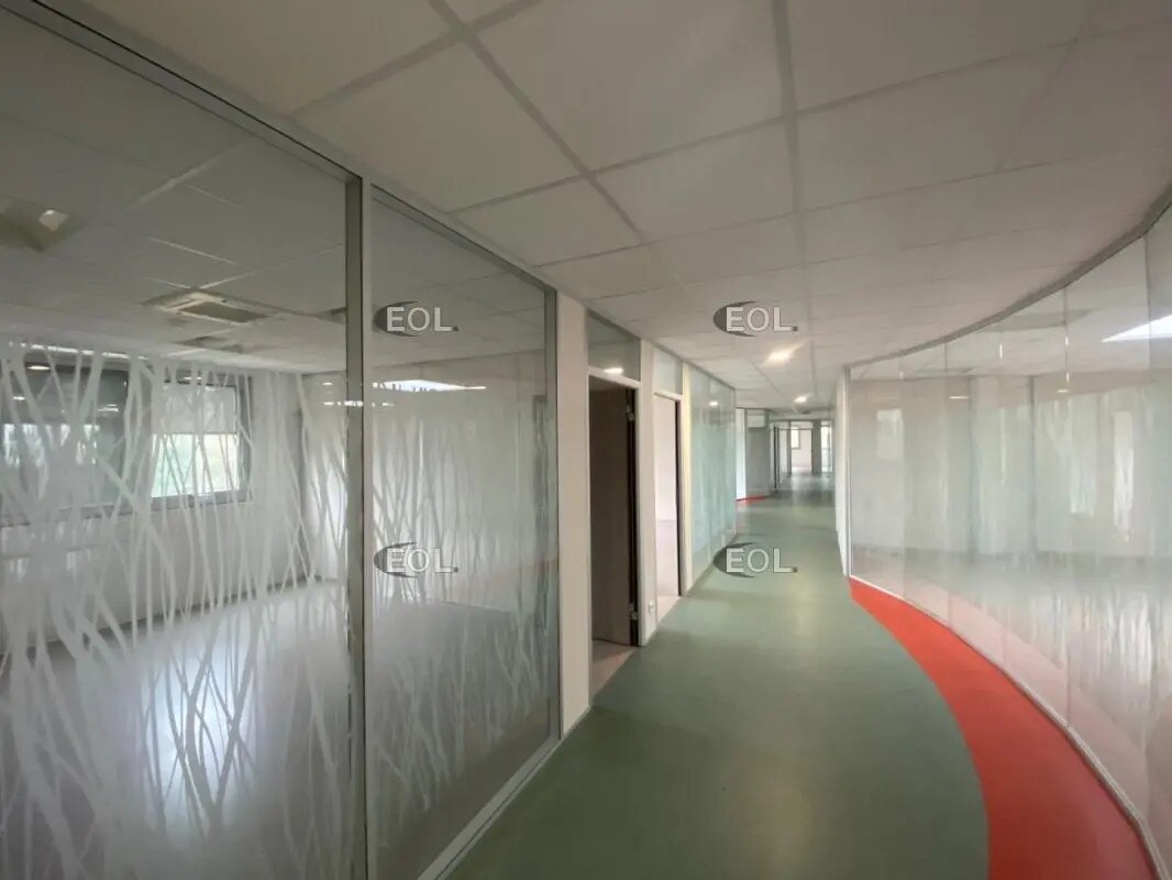 Local d’activités dans Ris-Orangis à louer Photo de l’immeuble– Image 1 sur 18