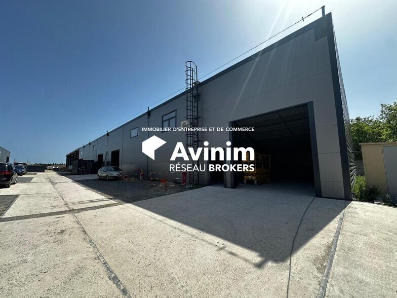 Industriel/Logistique dans Vendres à louer - Photo de l’immeuble – Image 3 sur 3