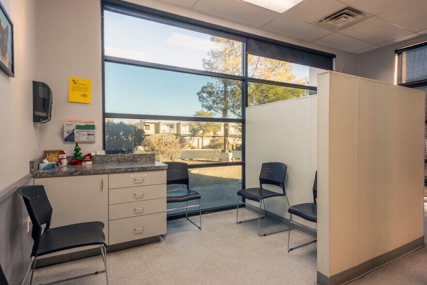 3210 S Decatur Blvd, Las Vegas, NV à louer - Photo intérieure – Image 3 sur 9