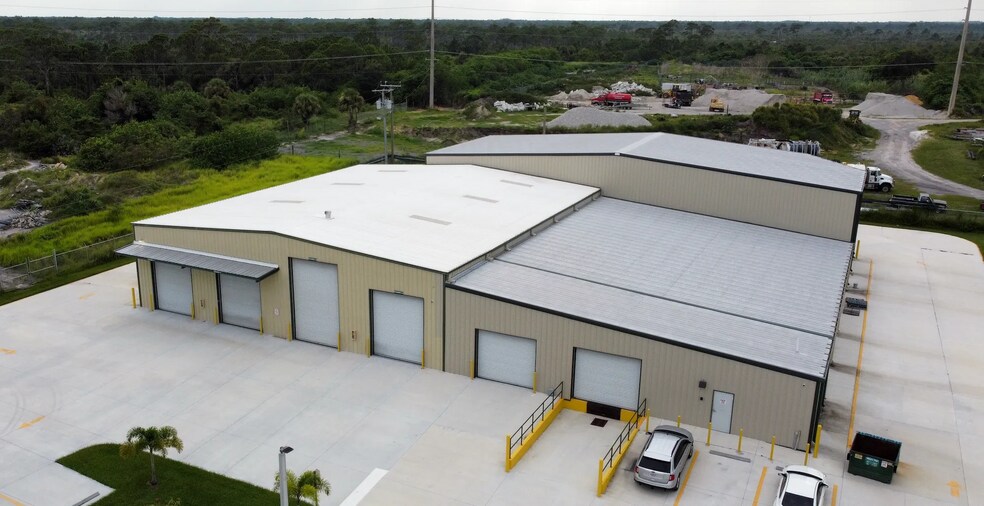 4460 Old Dixie Hwy, Grant, FL à vendre - Photo de l’immeuble – Image 2 sur 9