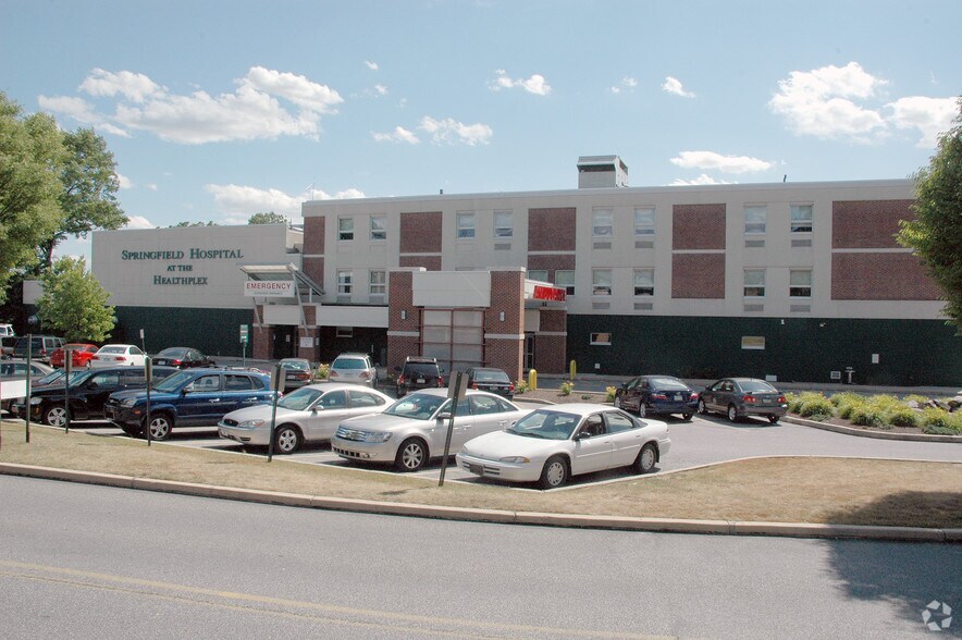 190 W Sproul Rd, Springfield, PA à vendre - Photo de l’immeuble – Image 3 sur 4