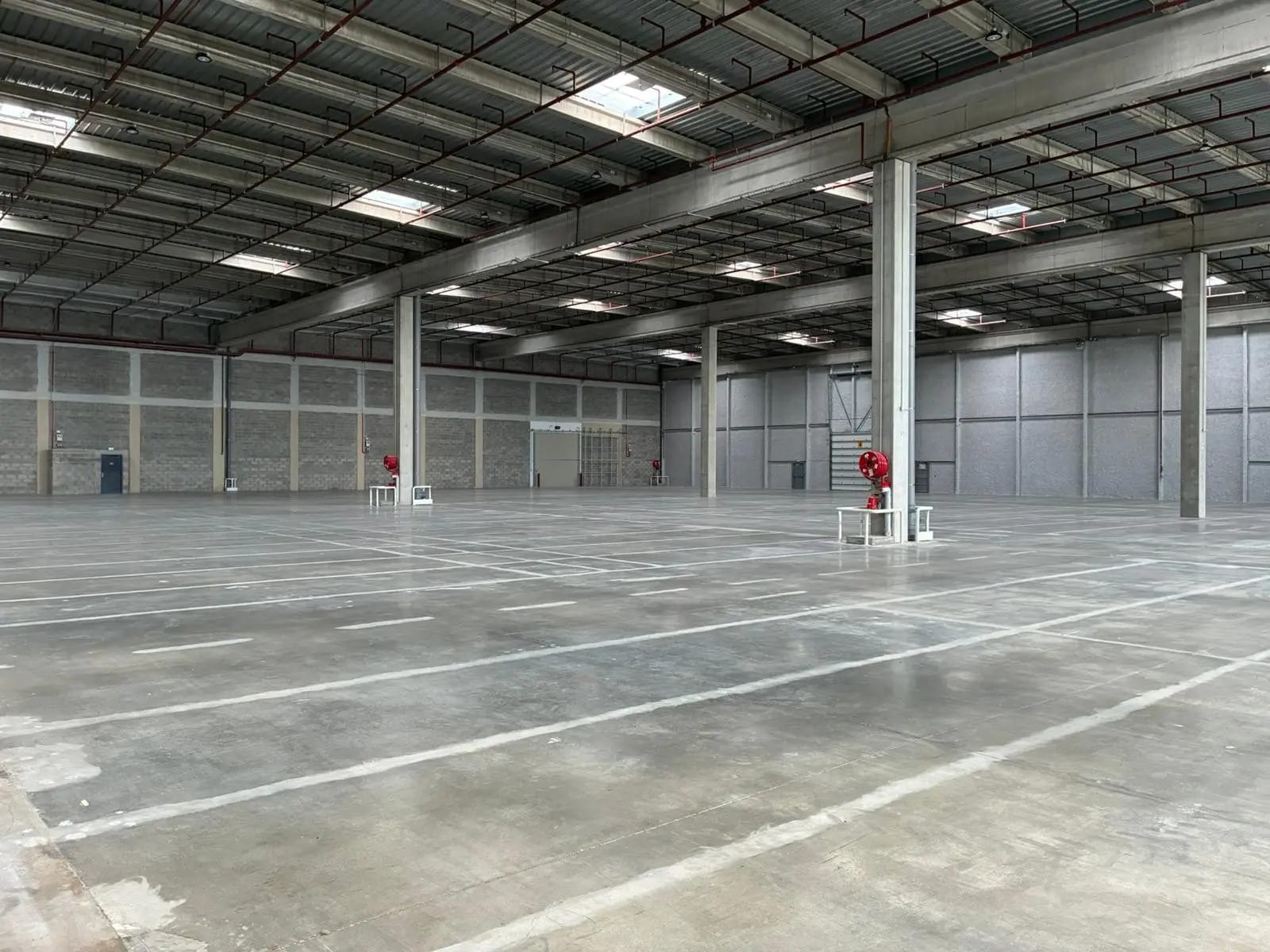 Industriel/Logistique dans Mions à louer Photo de l’immeuble– Image 1 sur 4