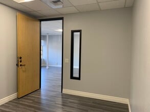 950 S Bascom Ave, San Jose, CA à louer Photo intérieure– Image 1 sur 7