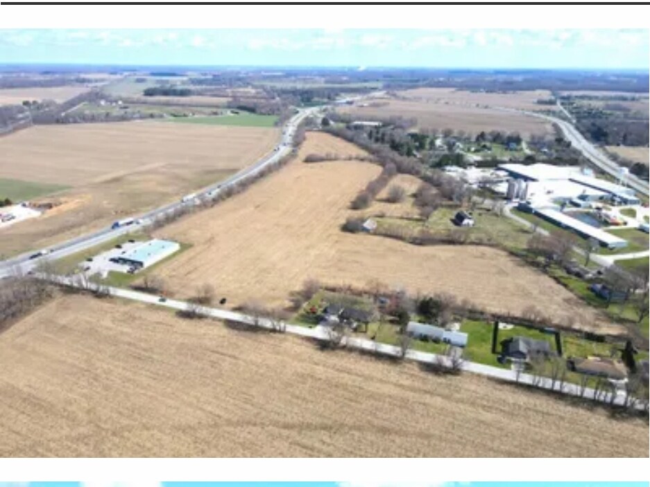 4747 E Oak Knoll Rd, Rolling Prairie, IN à vendre Photo de l’immeuble– Image 1 sur 8