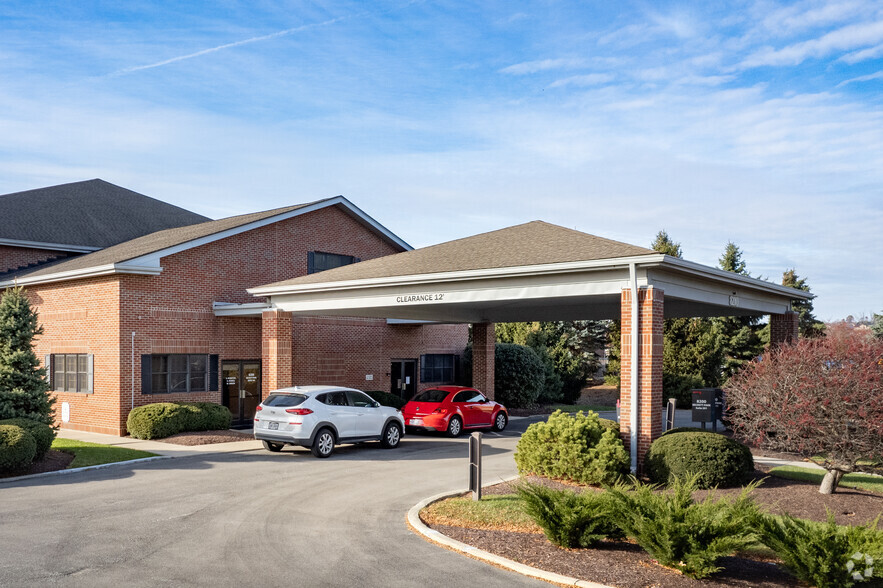 8200 Beckett Park Dr, West Chester, OH à louer - Photo de l’immeuble – Image 2 sur 8