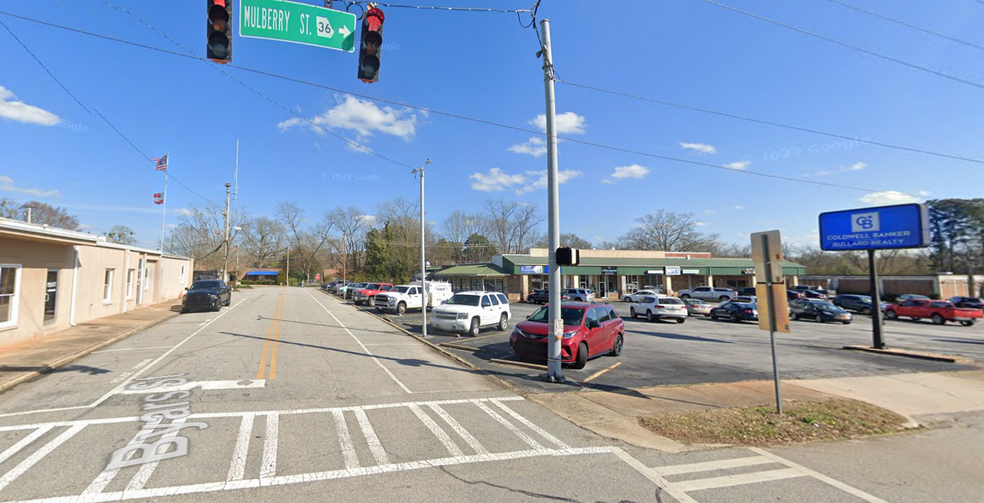215-237 S Mulberry St, Jackson, GA à louer - Photo de l’immeuble – Image 3 sur 15